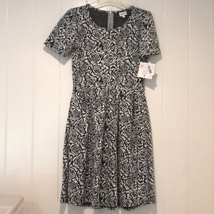 NWT LuLaRoe Amelia Dress size Medium